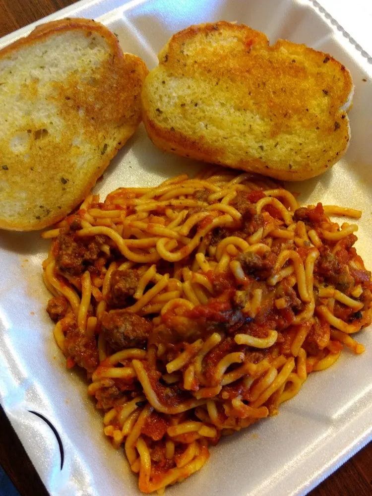 Baked Spaghetti with Garlic Bread